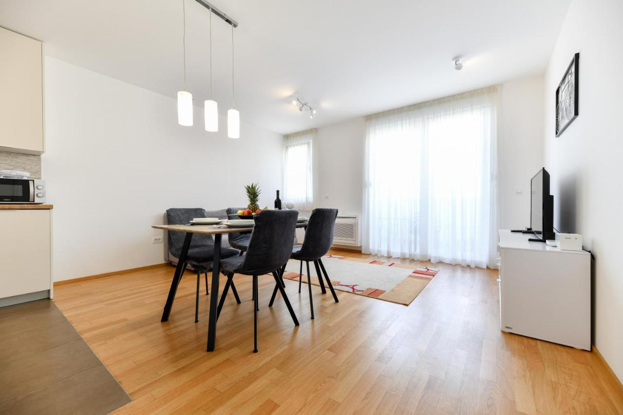 Apartment Modern For 2025' Vacation In *